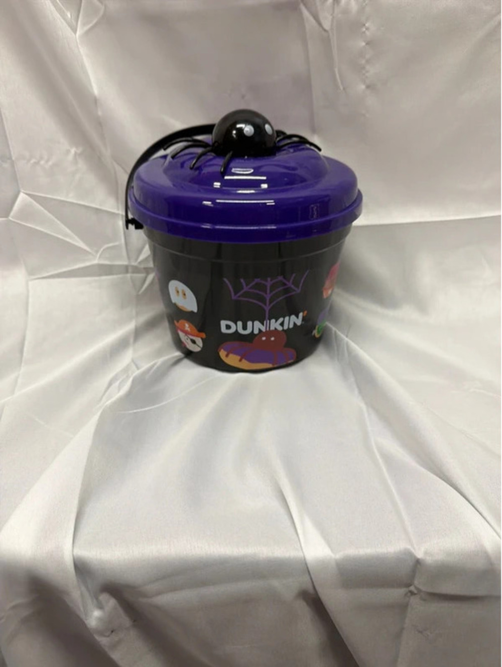 Duncan trick-or-treat bucket